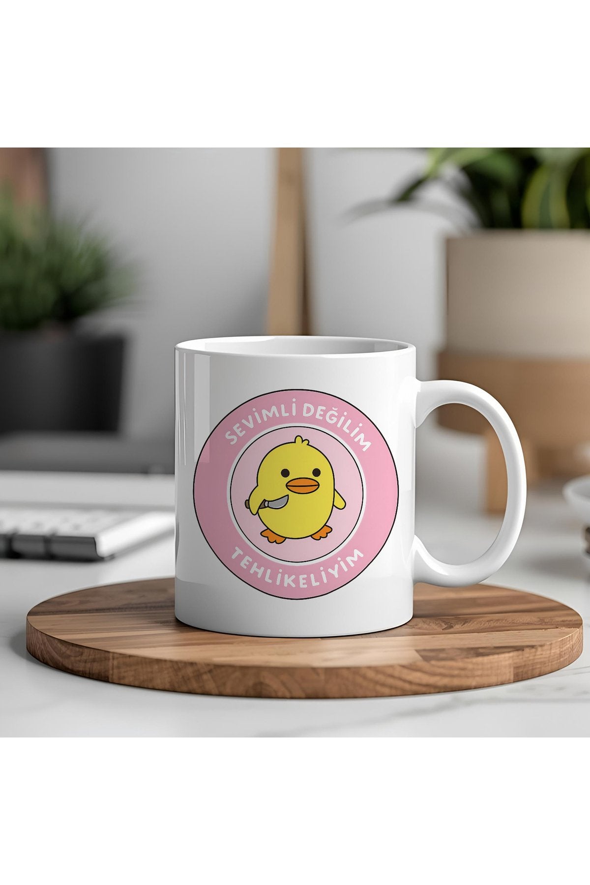 Sevimli Değilim Tehlikeliyim Yazılı Beyaz Kupa Bardak –Komik Mizahi Tasarım