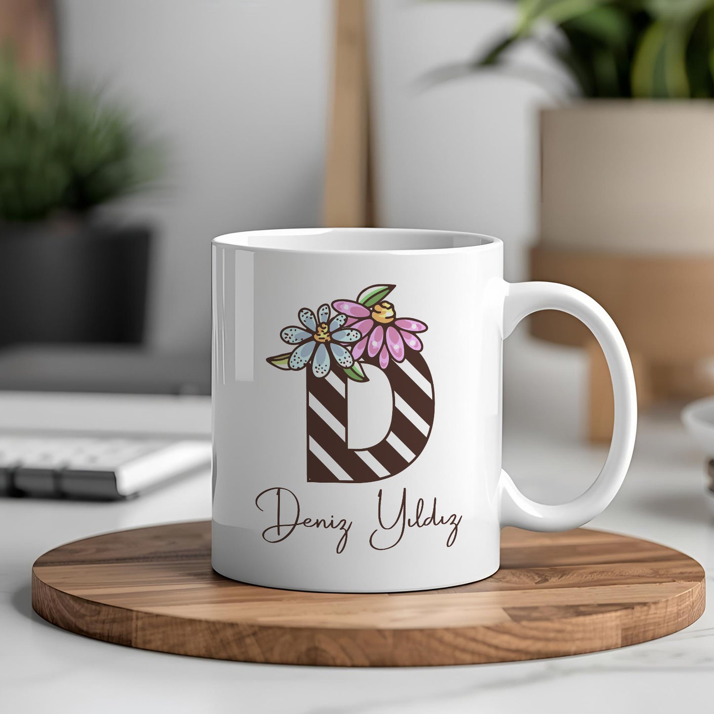 Harfli İsimli Kişiye Öze Beyazl Kupa Bardak – Şık, Minimal Tasarım Kupa Bardak