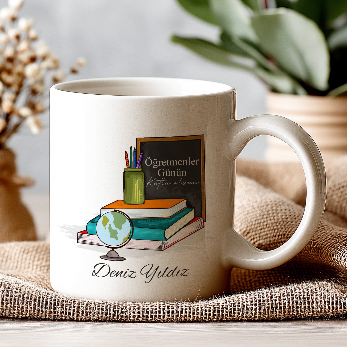 İsimli Öğretmenler Günü Tasarımlı Beyaz Kupa Bardak, Öğretmenler Günü Hediyesi, Kişiye Özel Bardak