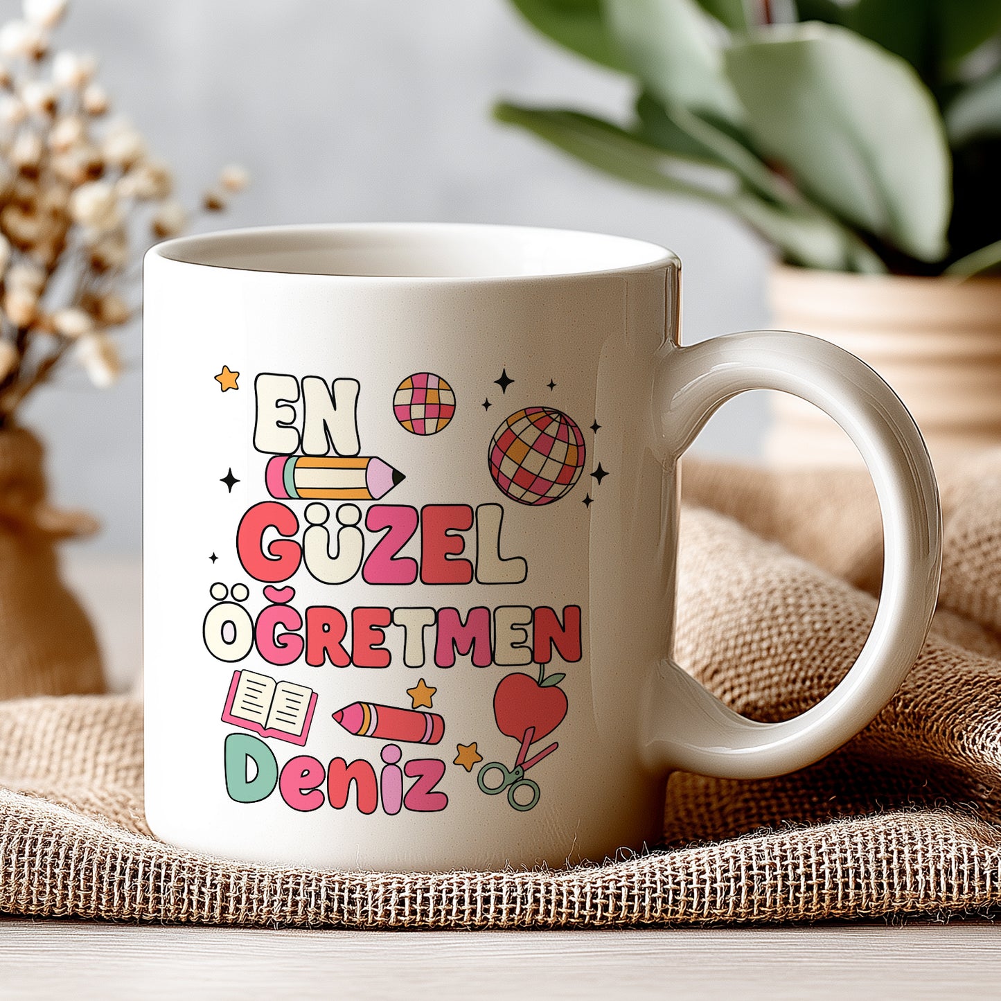 İsimli Öğretmenler Günü Tasarımlı Beyaz Kupa Bardak, Öğretmenler Günü Hediyesi, Kişiye Özel Bardak