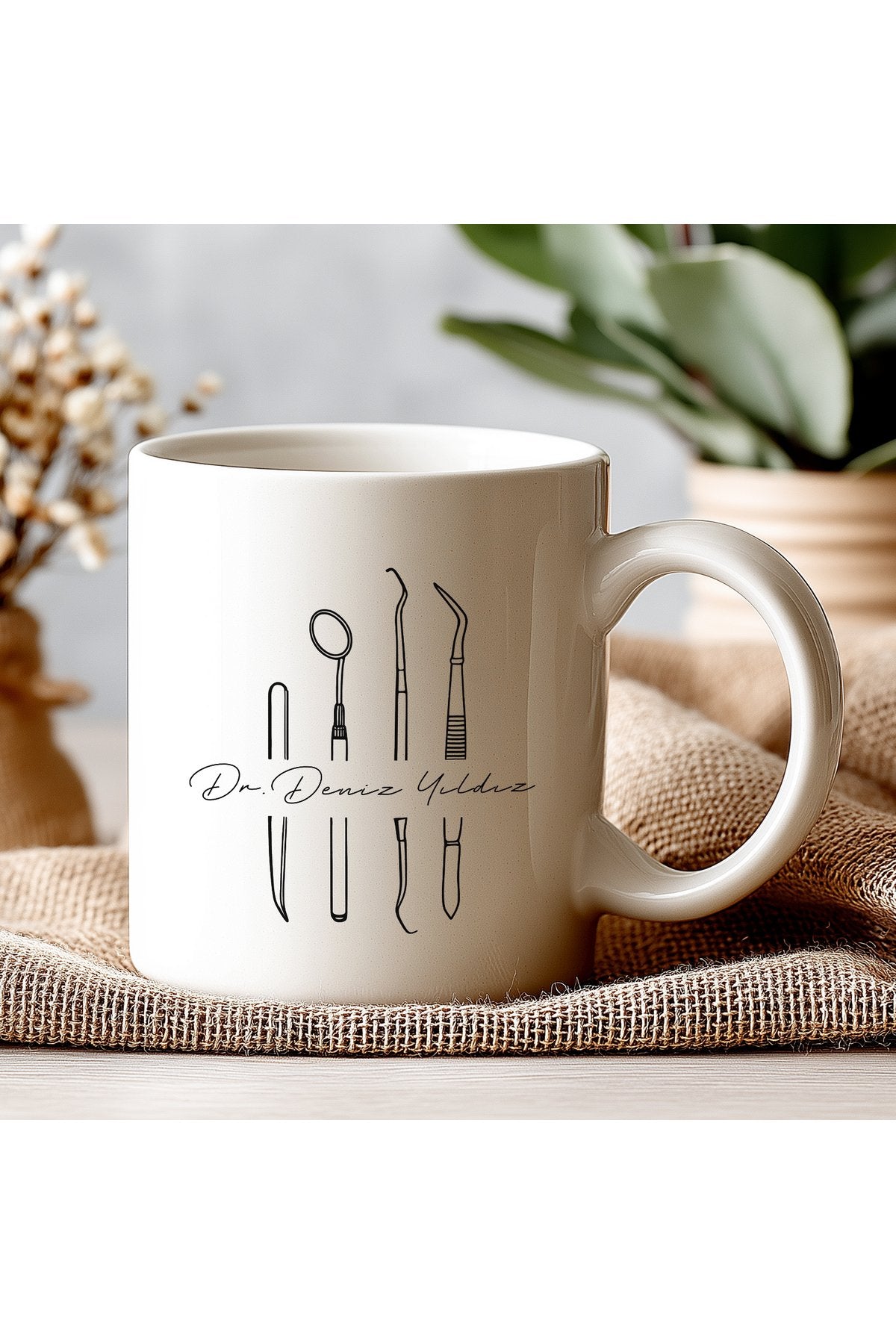 Diş Hekimine Özel İsimli Kupa – Şık ve Zarif Doktor Hediyesi, Kişiye Özel İsimli Doktor Hediyesi