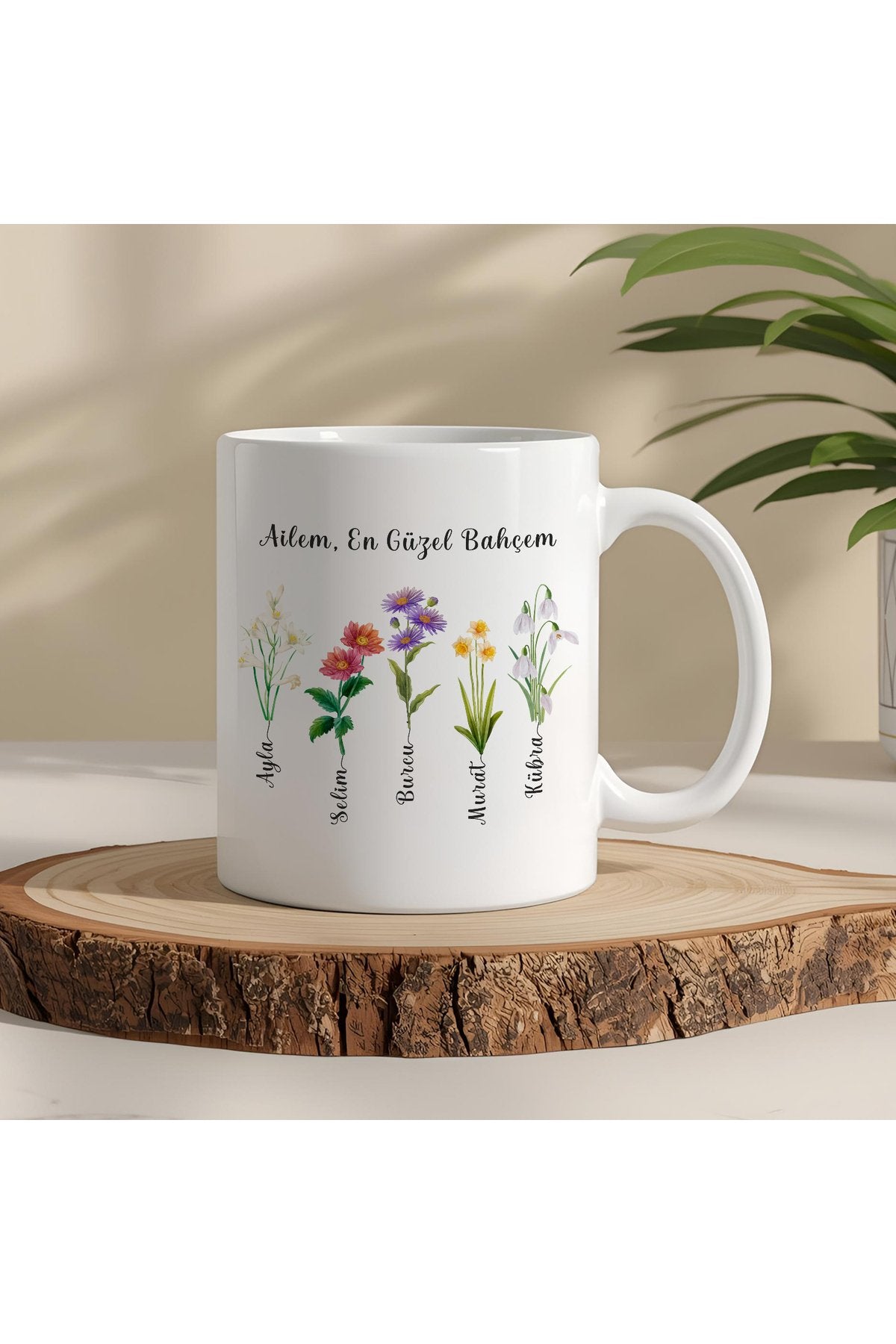 Ailem En Güzel Bahçem Kişiye Özel İsimli Çiçek Kupa – Anneye, Babaya, Aile Hediyesi