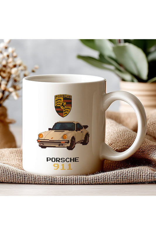 Retro Porsche 911 Pixel Art Kupa – Otomobil Tutkunlarına Özel Tasarım Bardak