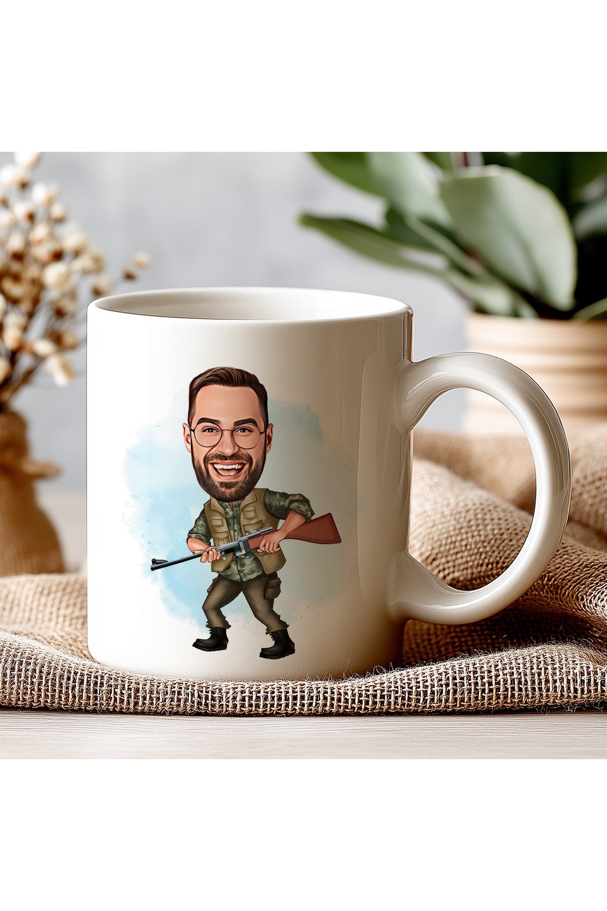 Avcılar İçin Kişiye Özel Karikatür Kupa – Fotoğraftan Karikatür Çizim, Mizahi ve Eğlenceli Hediye